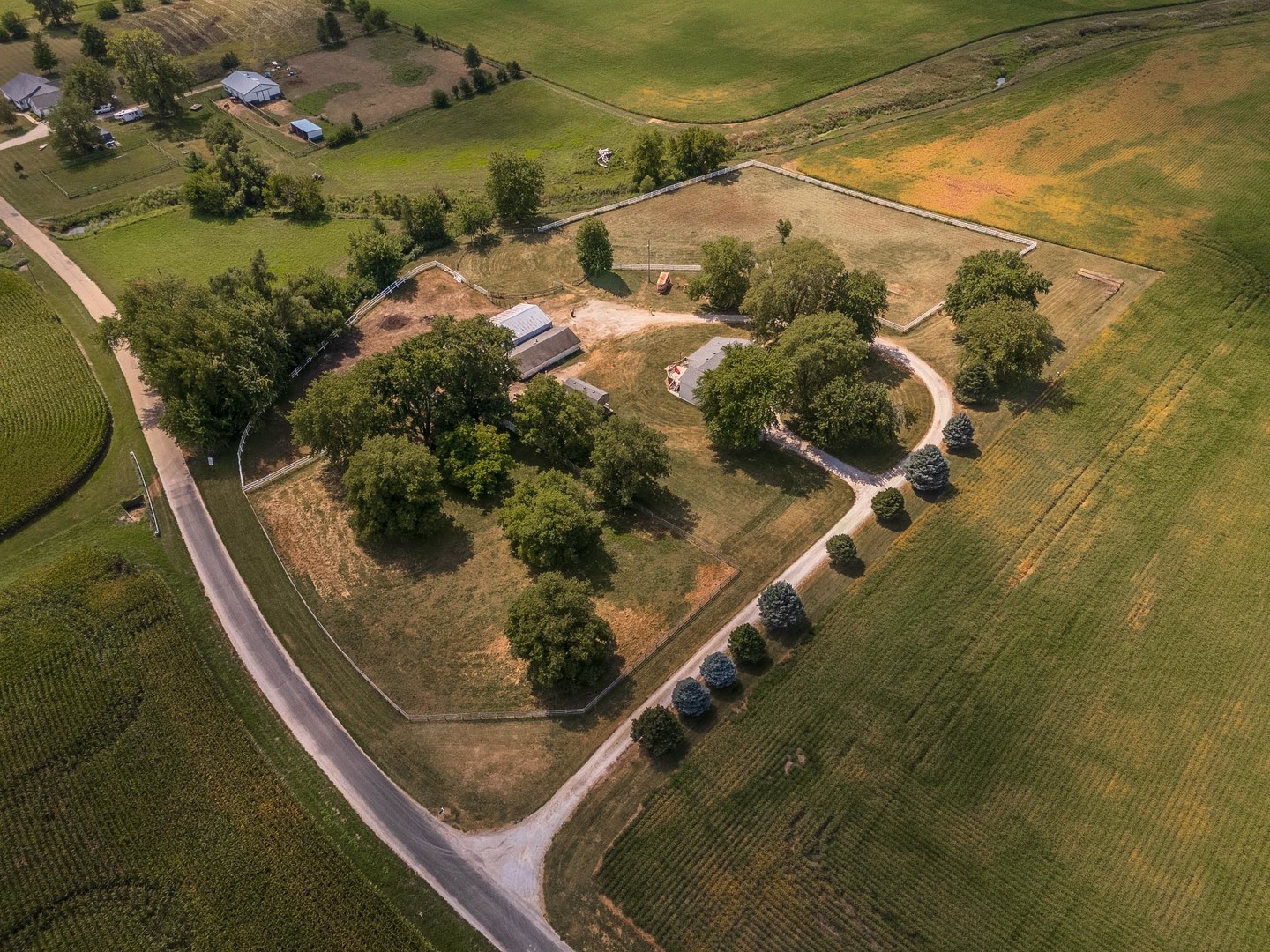 8066 N 1300 East Road, Shirley, IL 61772