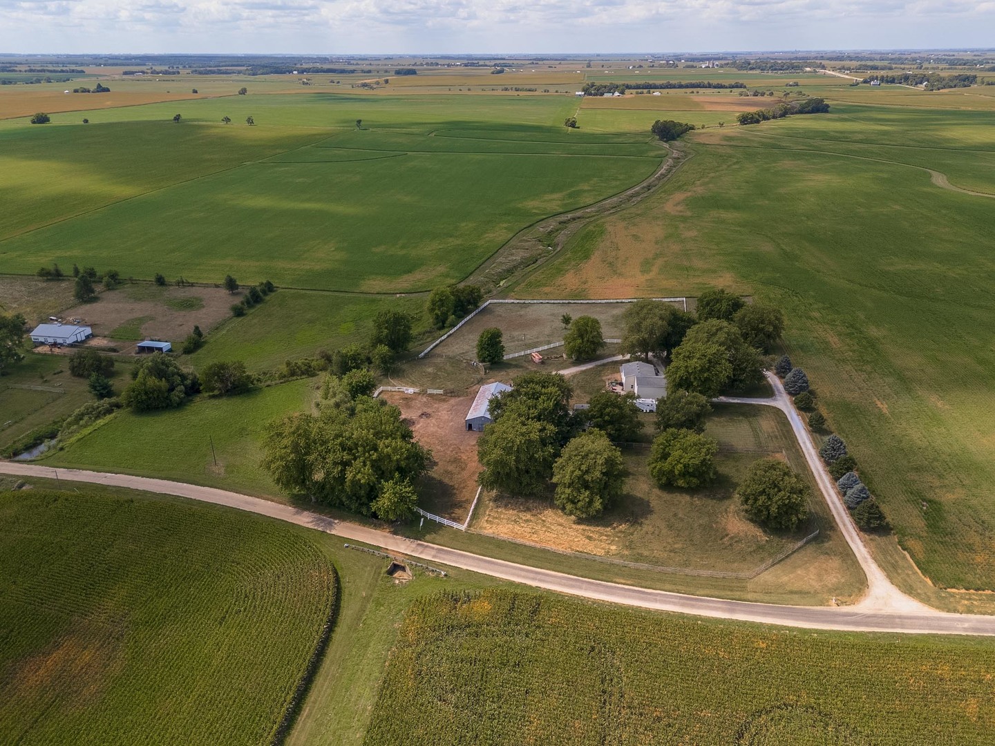 8066 N 1300 East Road, Shirley, IL 61772