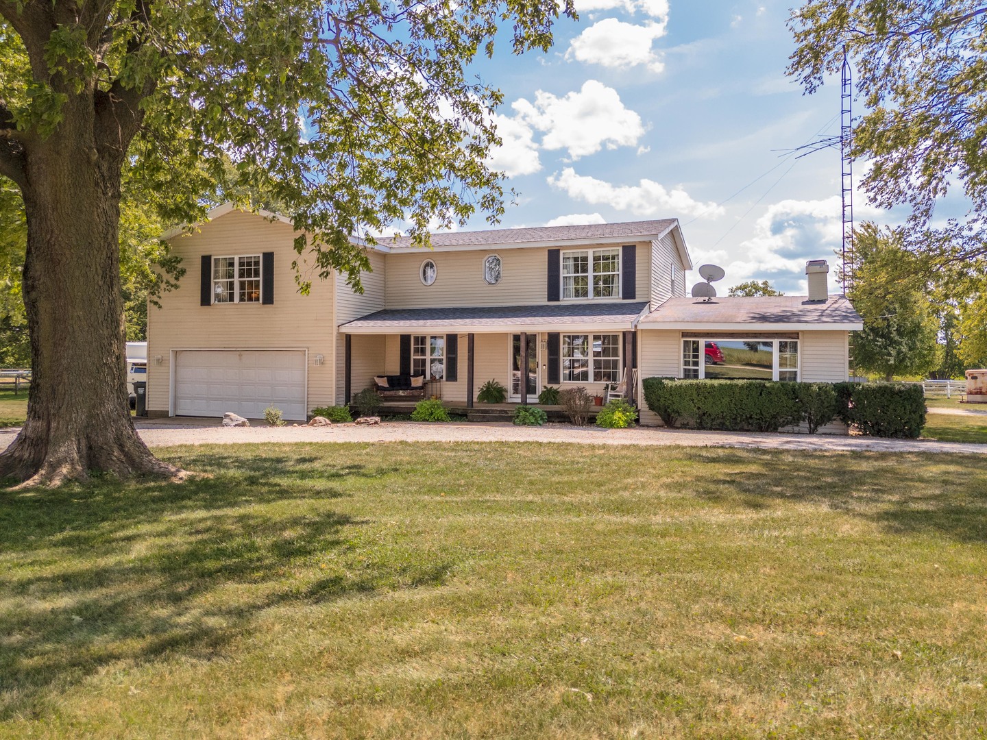 8066 N 1300 East Road, Shirley, IL 61772