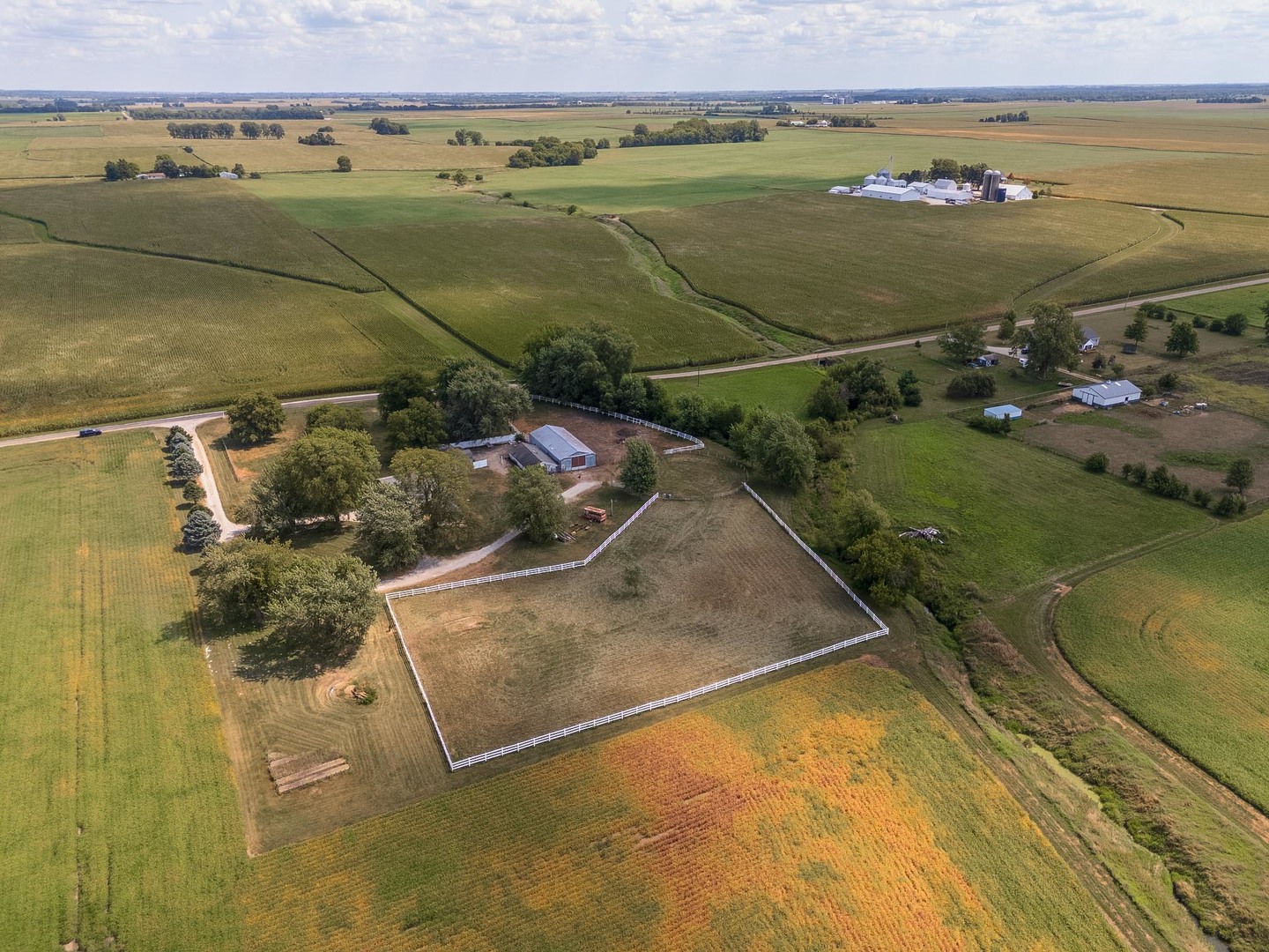 8066 N 1300 East Road, Shirley, IL 61772