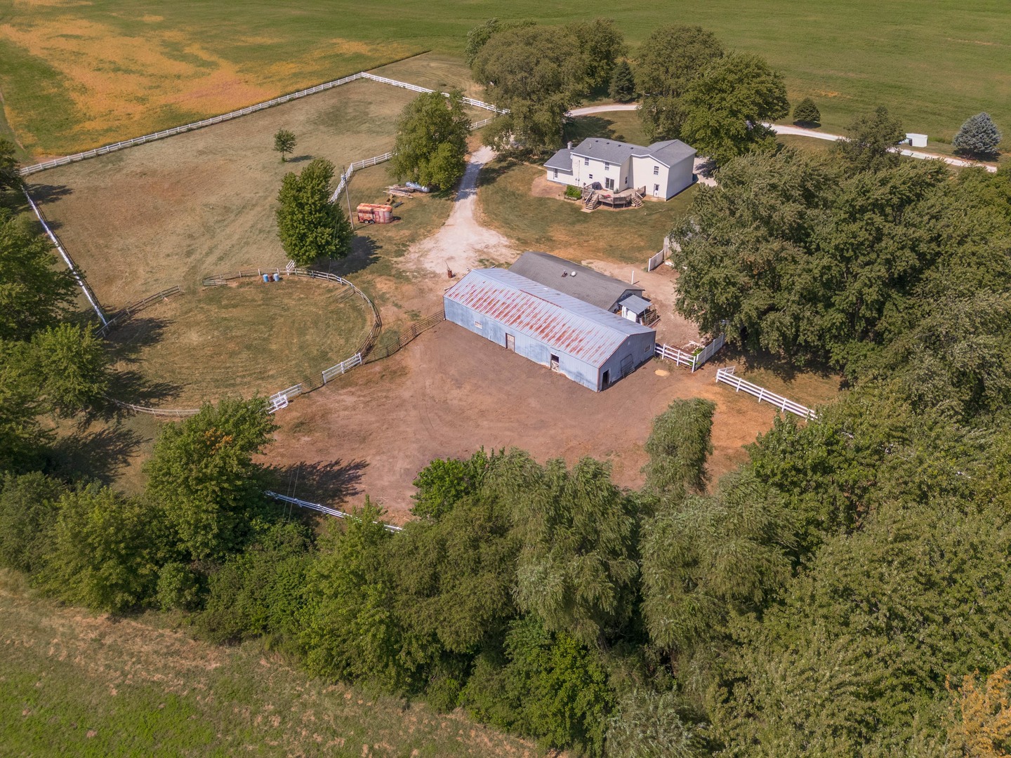 8066 N 1300 East Road, Shirley, IL 61772