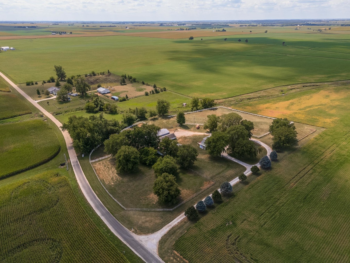 8066 N 1300 East Road, Shirley, IL 61772