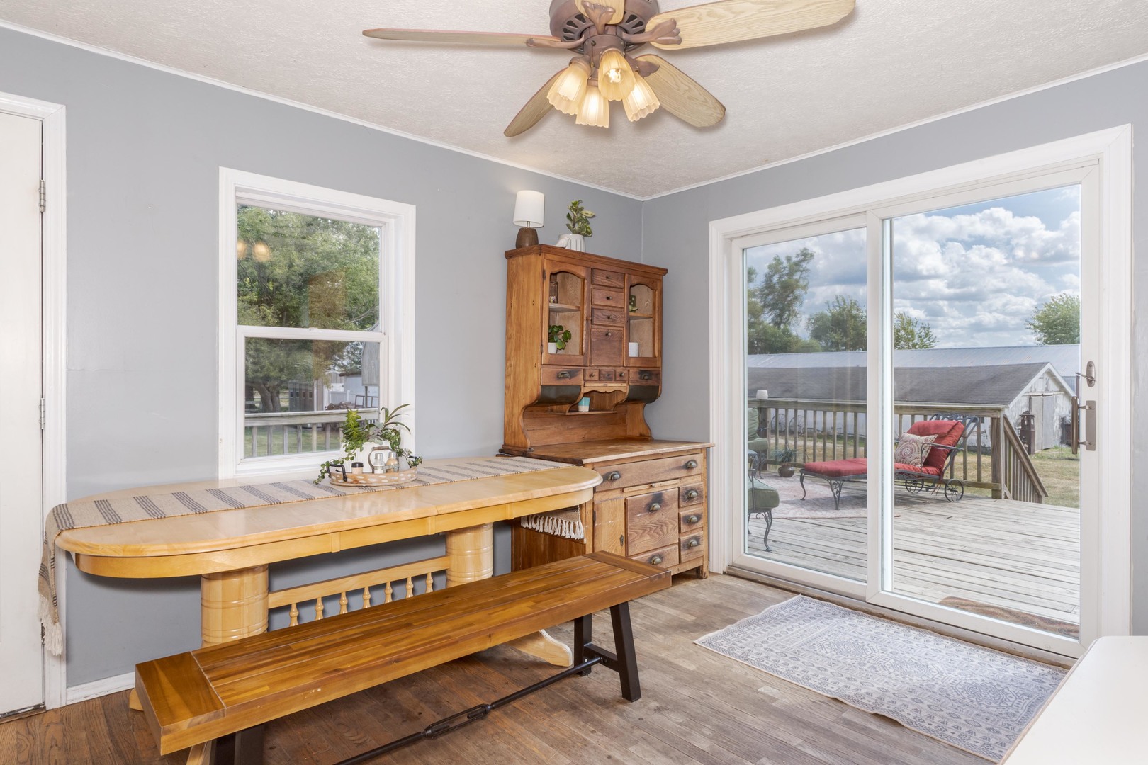 8066 N 1300 East Road, Shirley, IL 61772