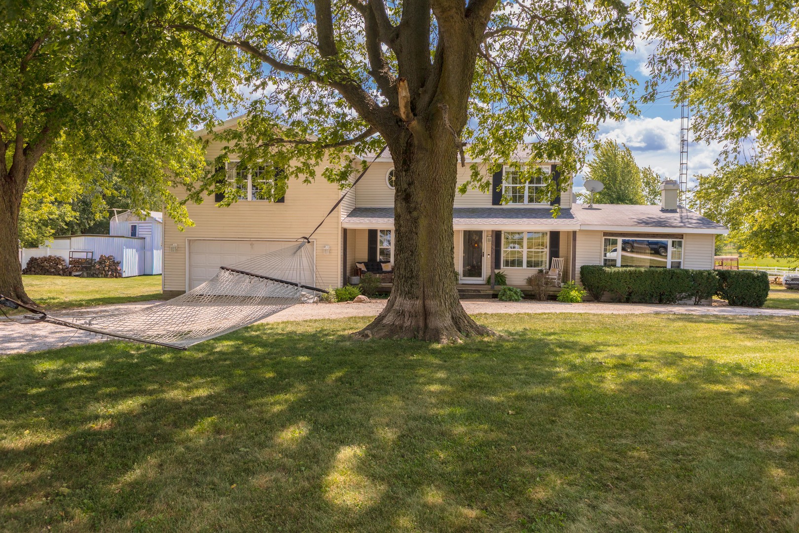 8066 N 1300 East Road, Shirley, IL 61772