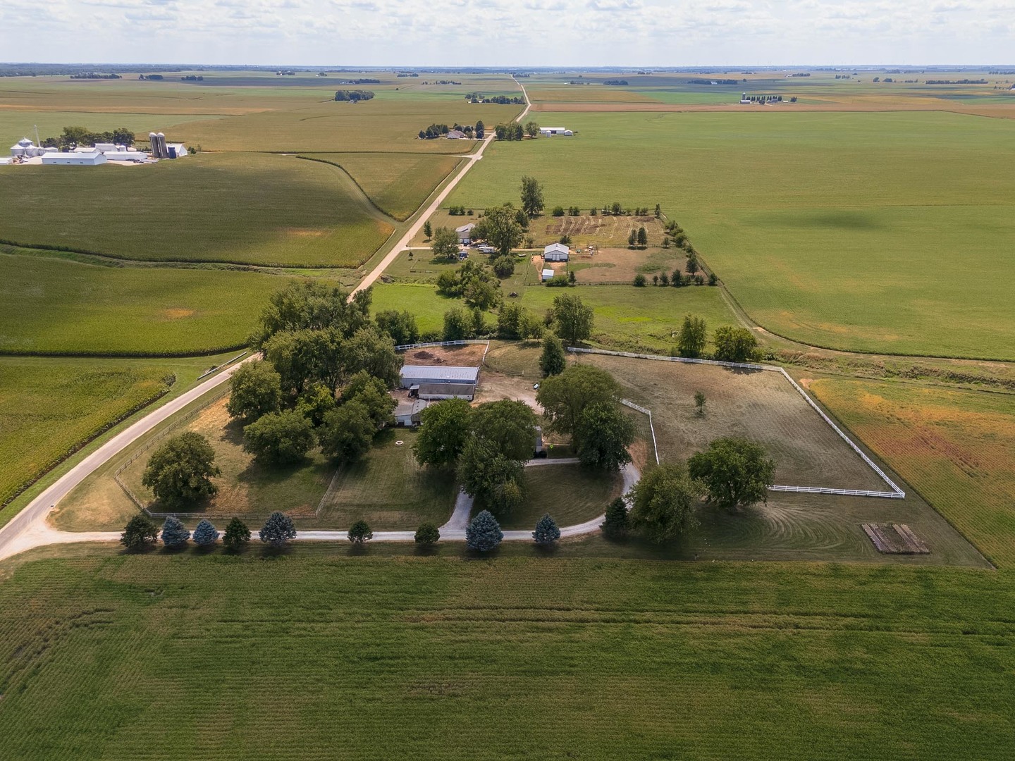 8066 N 1300 East Road, Shirley, IL 61772