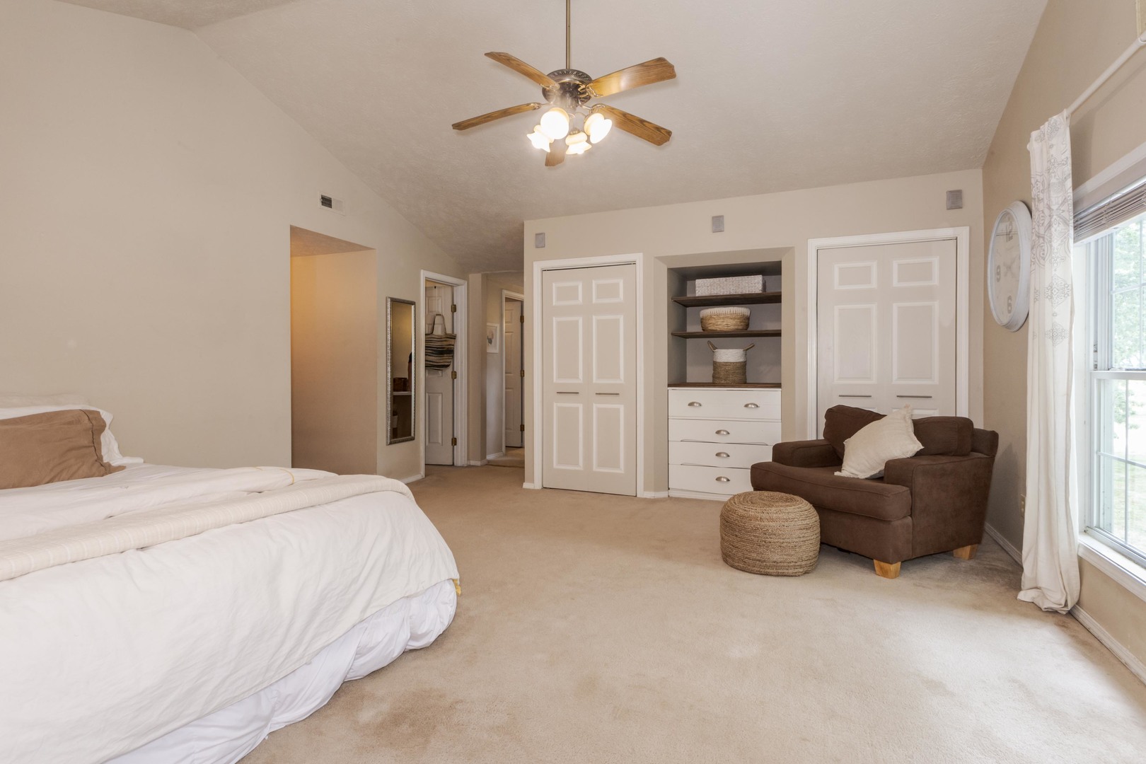 8066 N 1300 East Road, Shirley, IL 61772