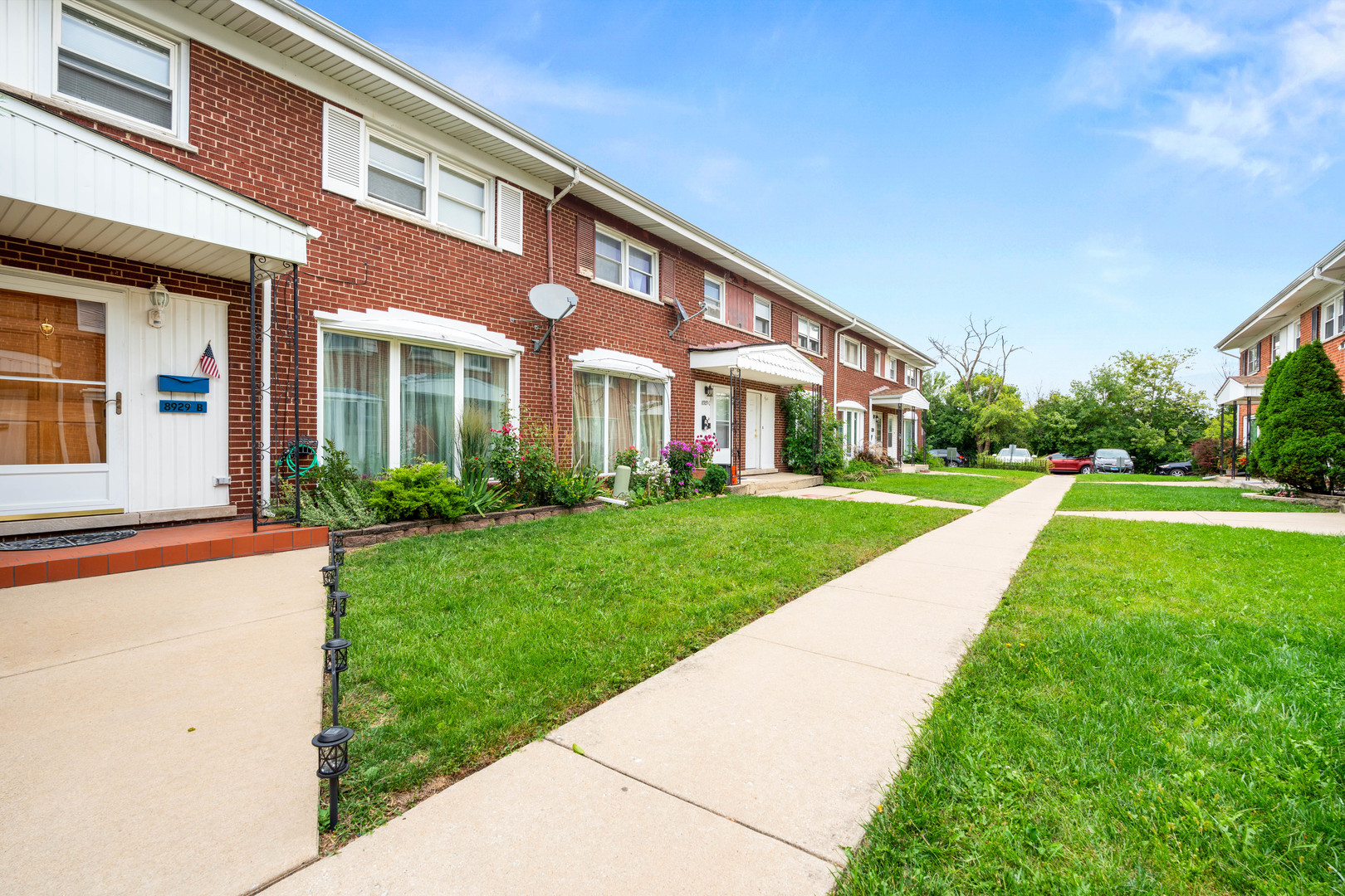 8929 Robin Drive #D, Des Plaines, IL 60016