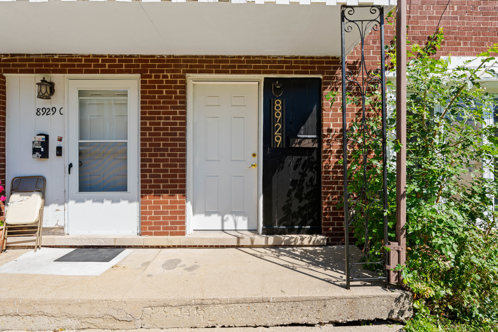 8929 Robin Drive #D, Des Plaines, IL 60016