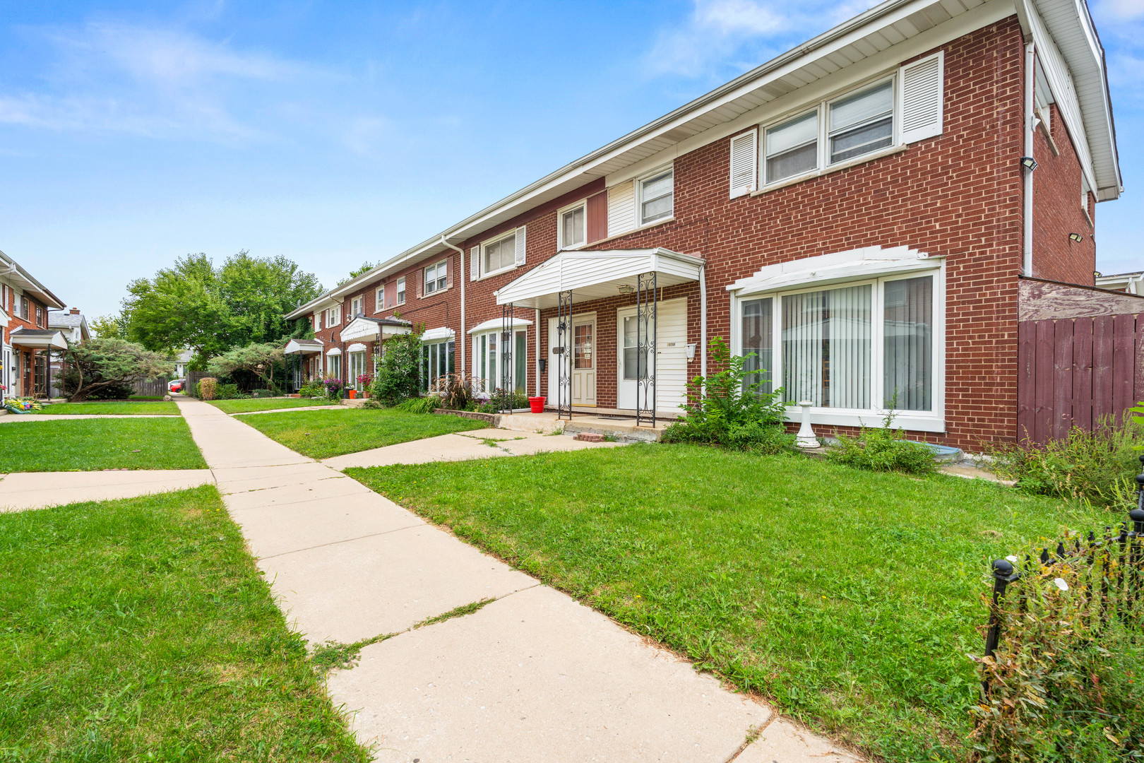 8929 Robin Drive #D, Des Plaines, IL 60016