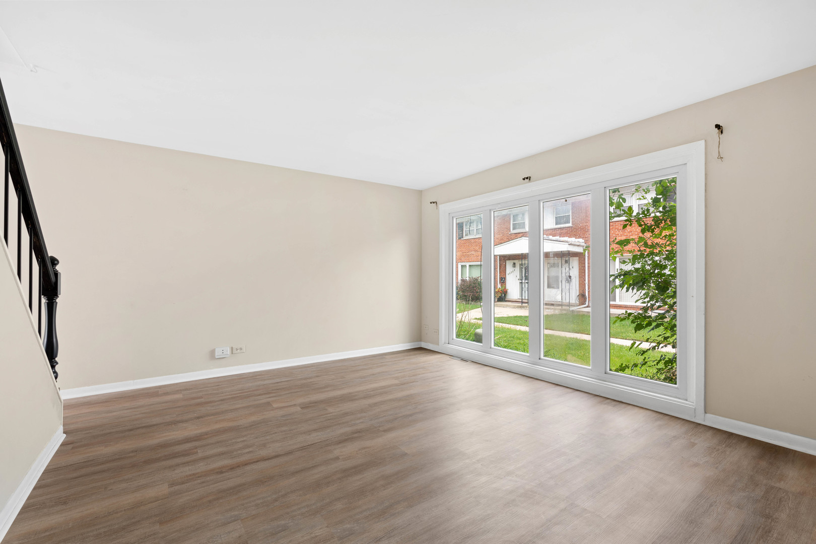 8929 Robin Drive #D, Des Plaines, IL 60016