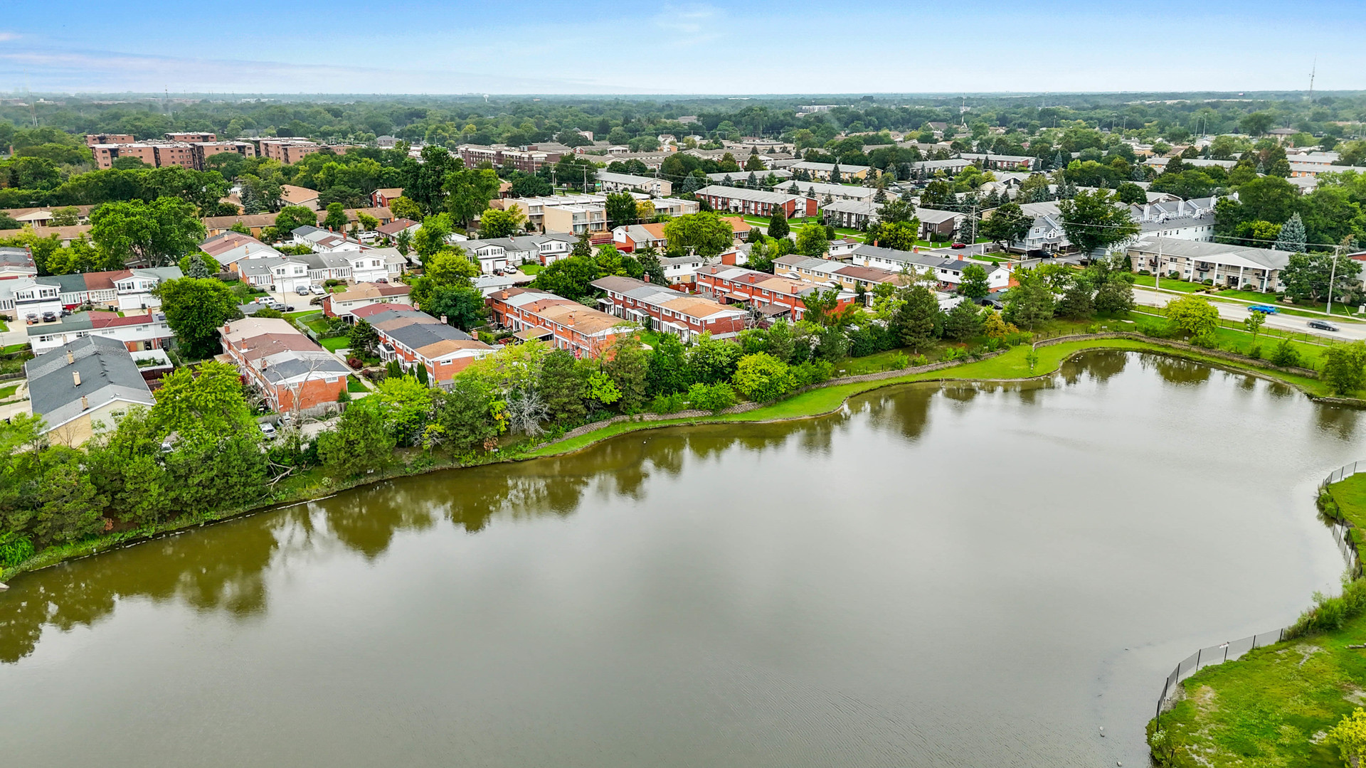 8929 Robin Drive #D, Des Plaines, IL 60016