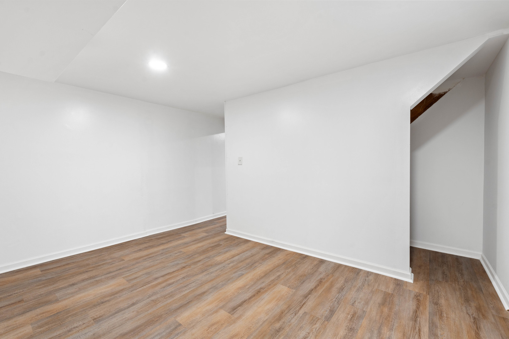 8929 Robin Drive #D, Des Plaines, IL 60016