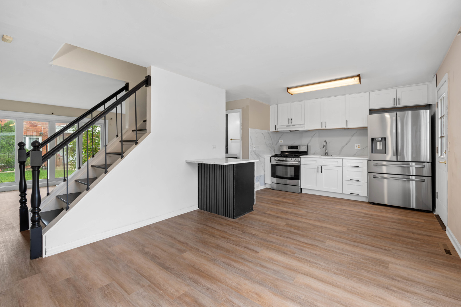 8929 Robin Drive #D, Des Plaines, IL 60016