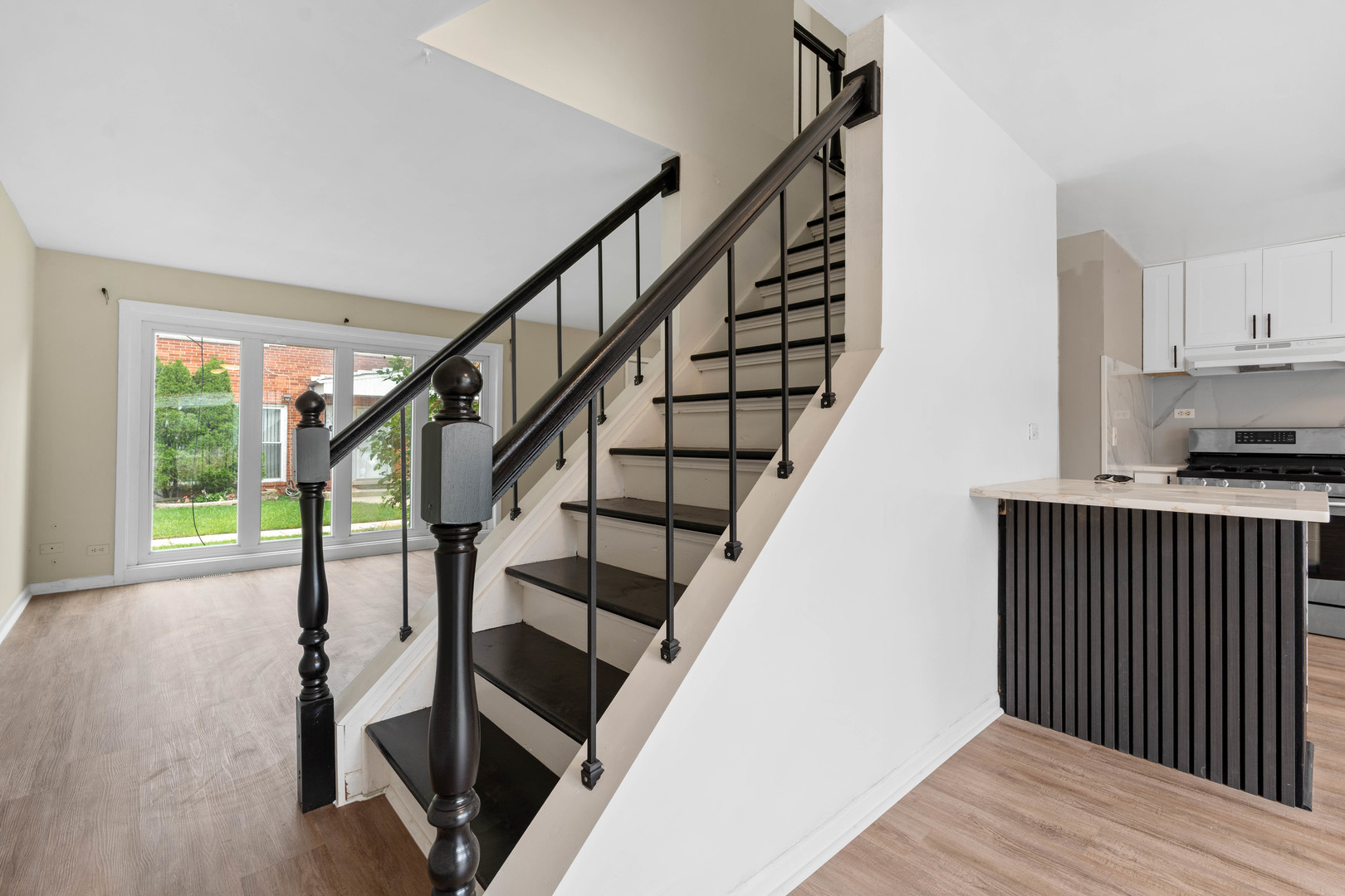 8929 Robin Drive #D, Des Plaines, IL 60016