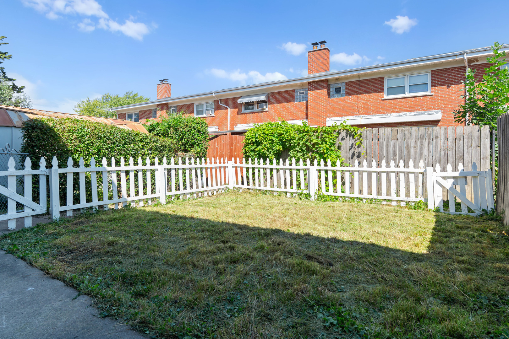 8929 Robin Drive #D, Des Plaines, IL 60016