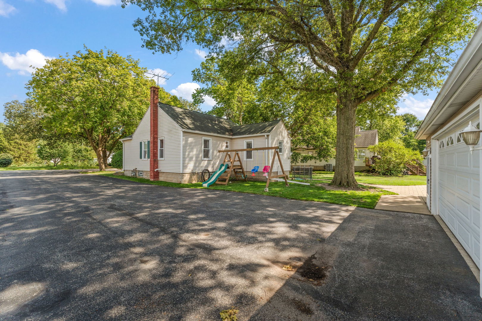 710 Elliott Street, Beecher, IL 60401