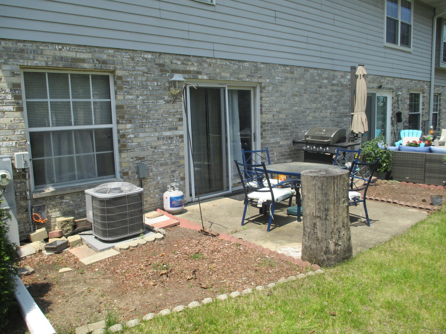 865 N Tamarac Boulevard, Addison, IL 60101