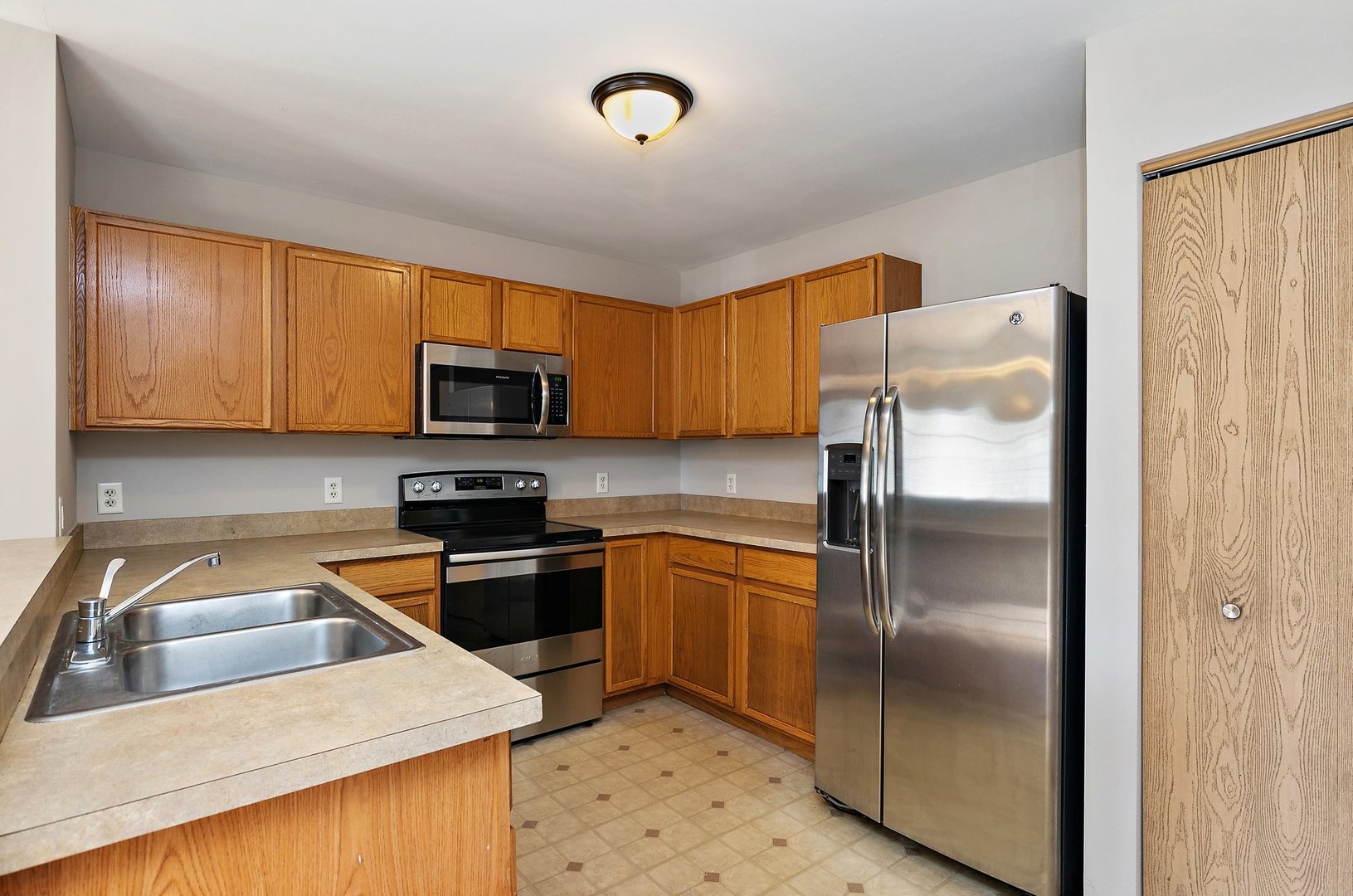 124 Bertram Drive #A, Yorkville, IL 60560