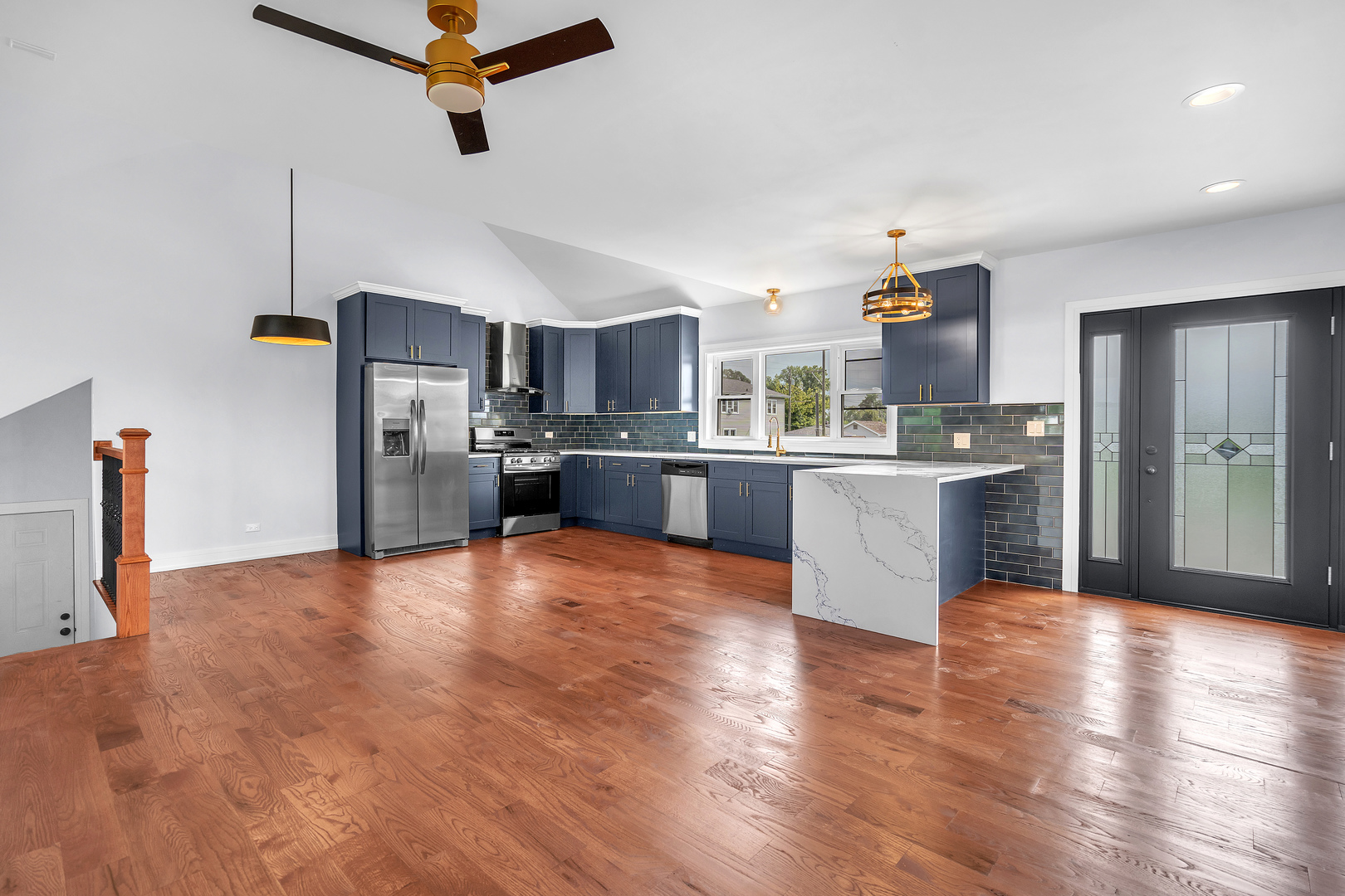 718 E 152nd Street, Phoenix, IL 60426