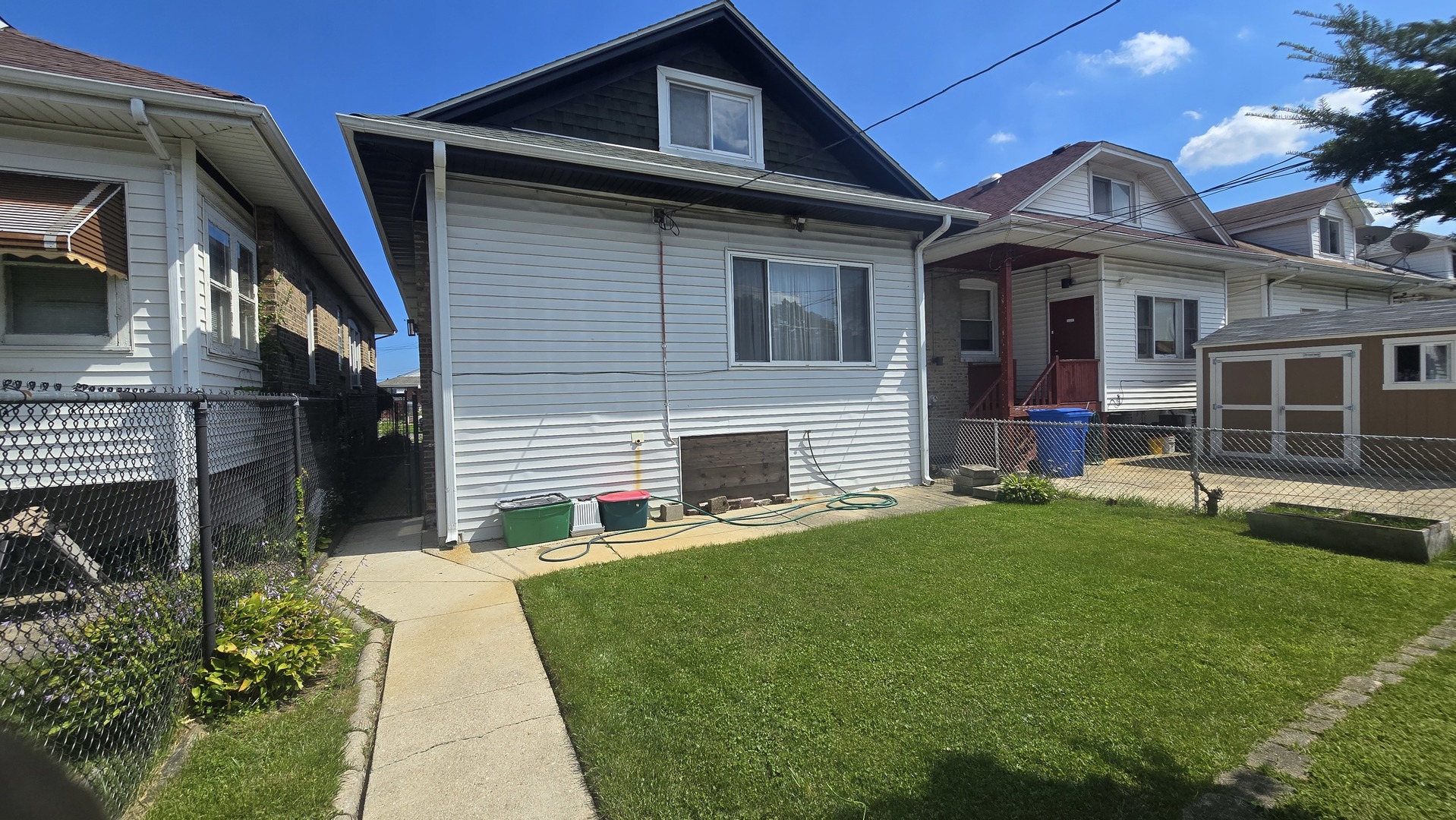 1430 N Lavergne Avenue, Chicago, IL 60651