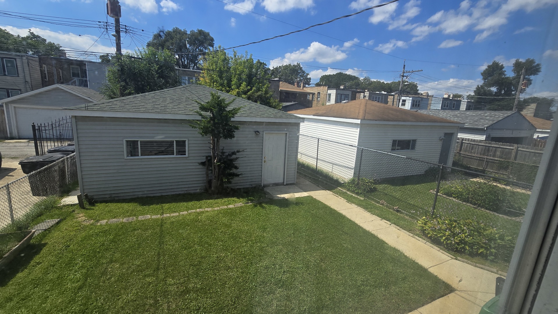 1430 N Lavergne Avenue, Chicago, IL 60651