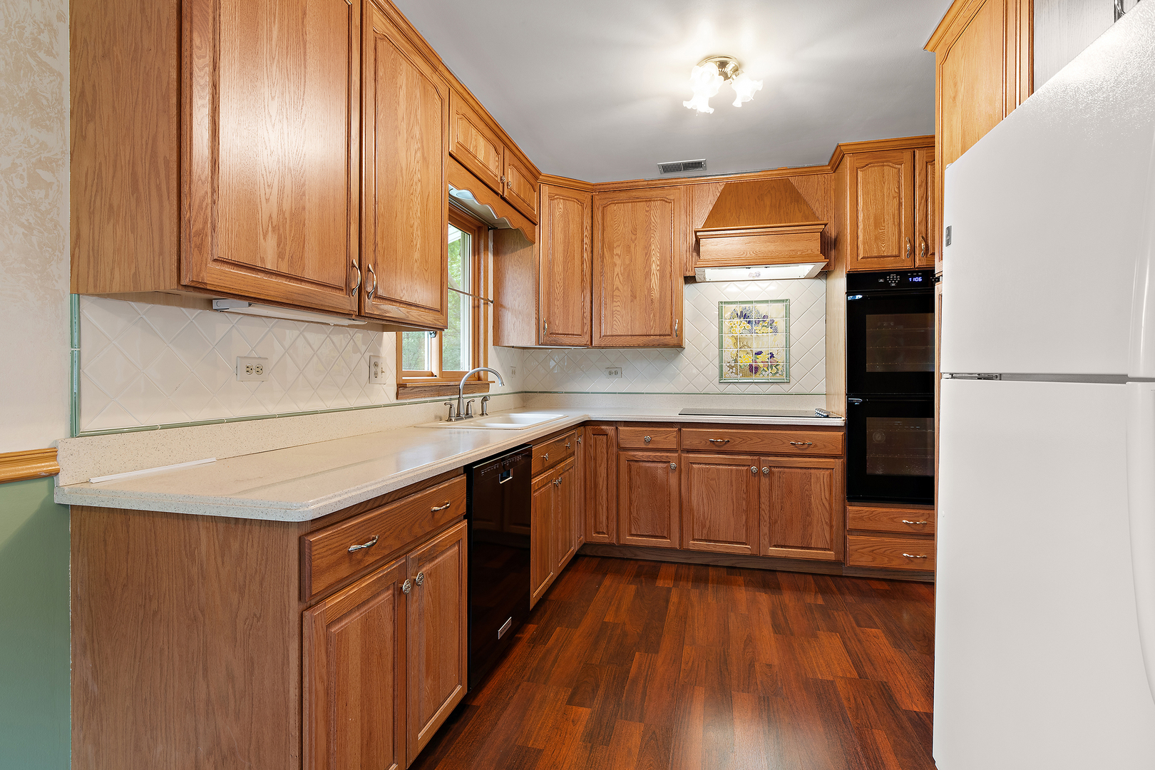 1400 E Ironwood Drive, Mount Prospect, IL 60056