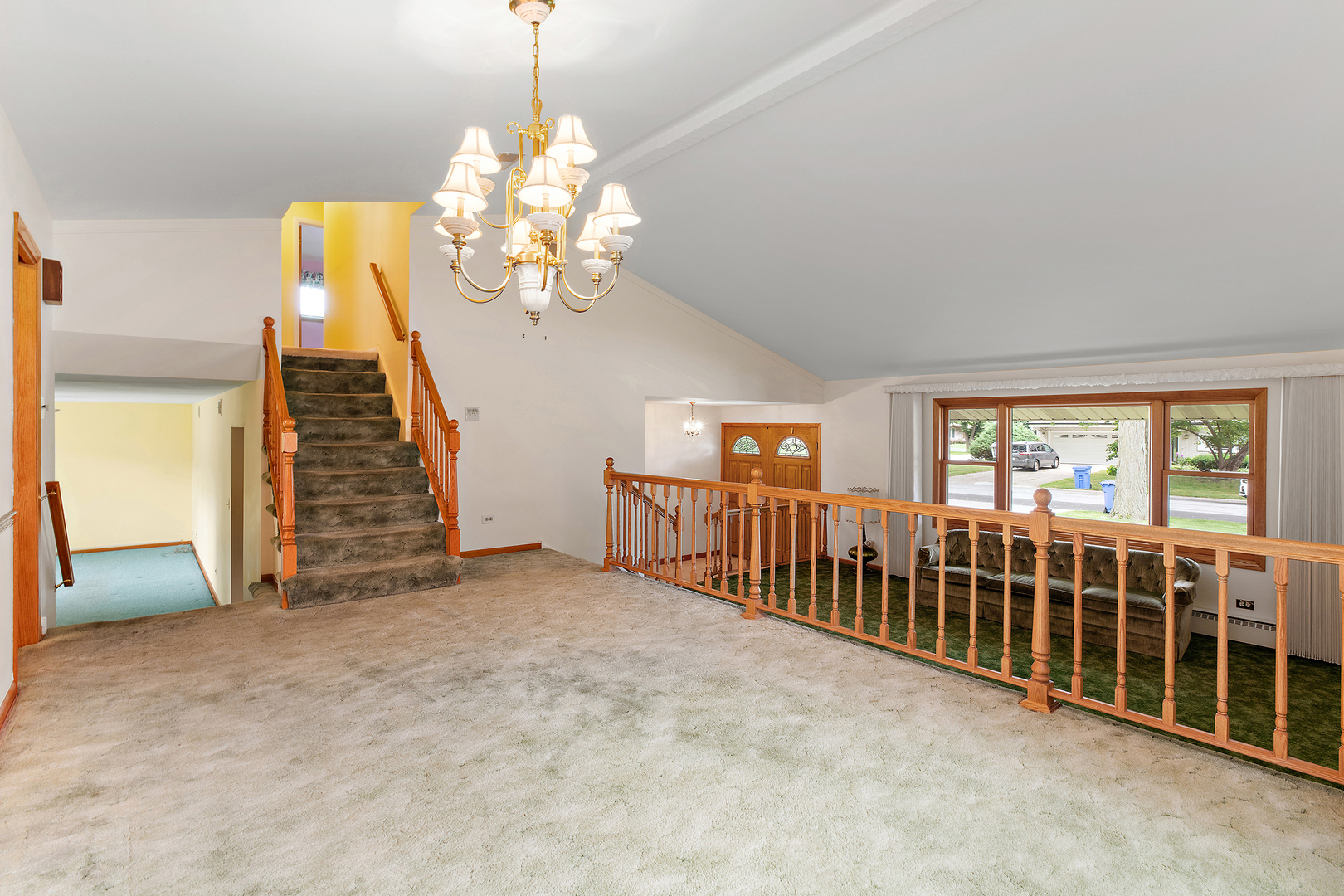 1400 E Ironwood Drive, Mount Prospect, IL 60056
