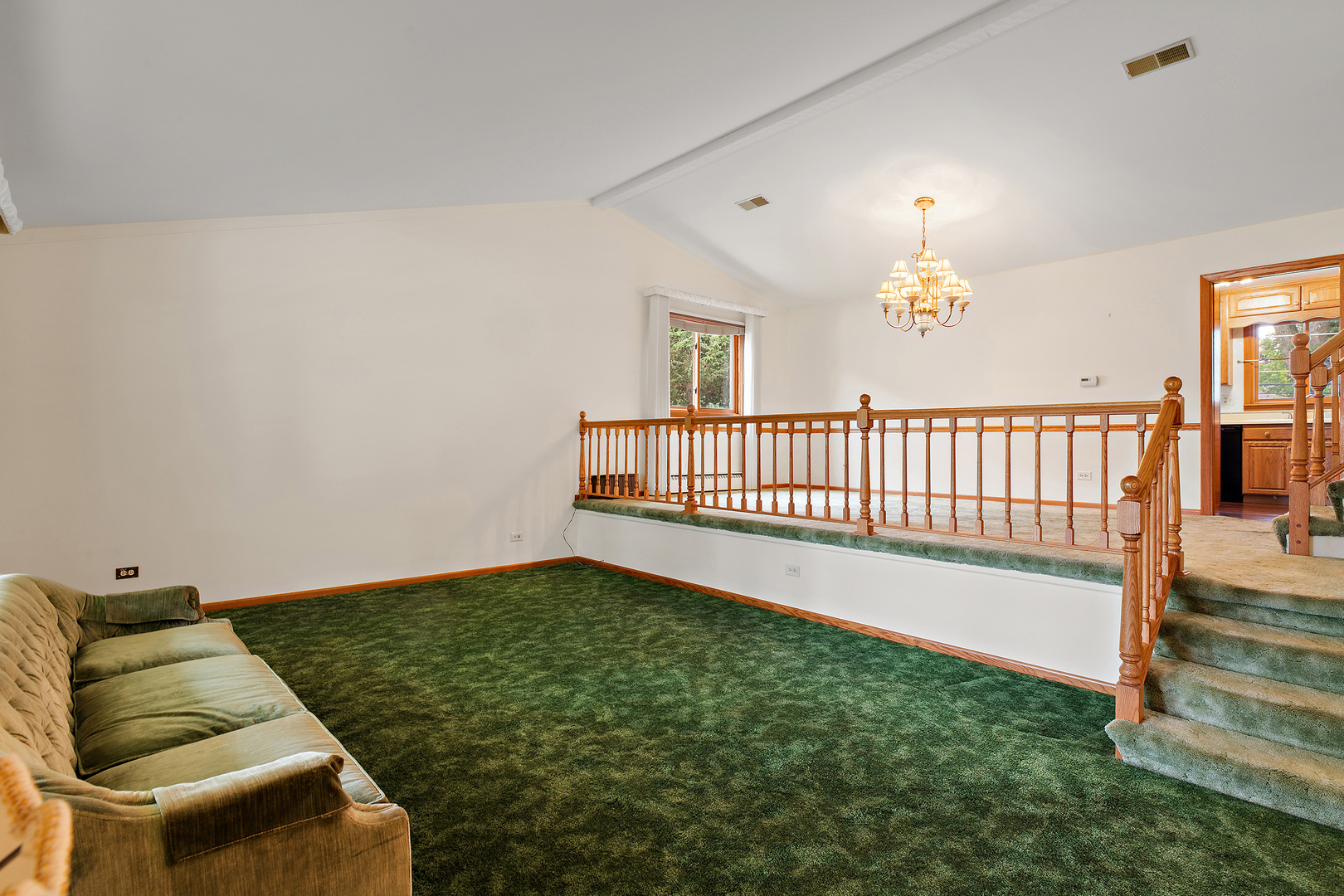 1400 E Ironwood Drive, Mount Prospect, IL 60056