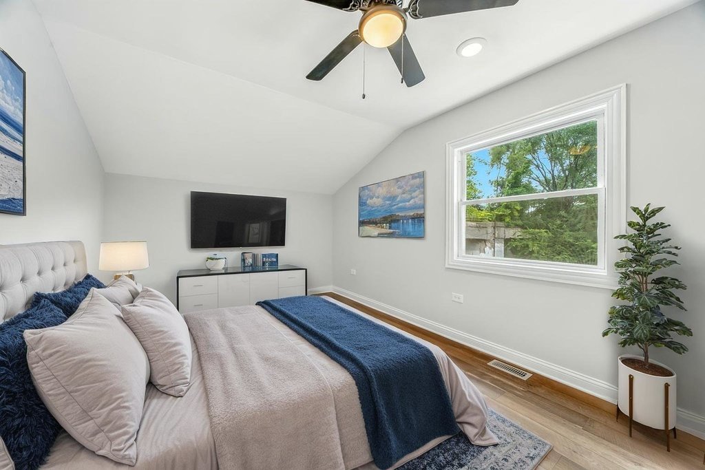 652 W 81st Street, Chicago, IL 60620