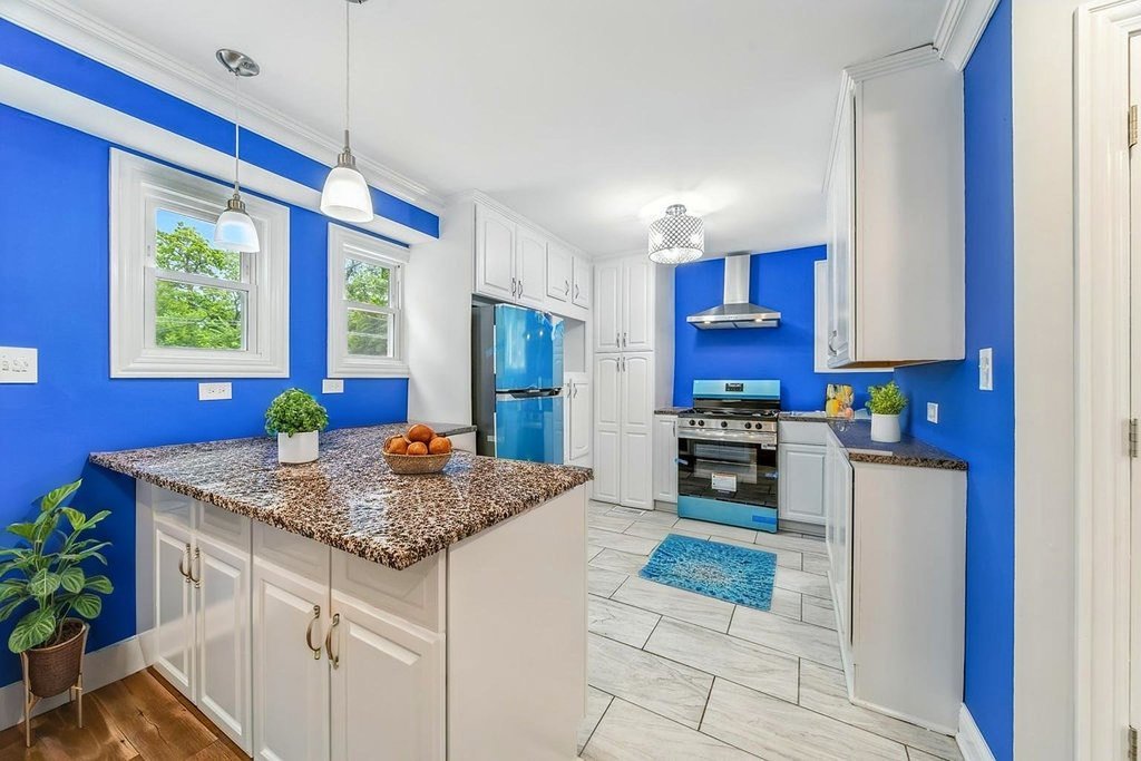652 W 81st Street, Chicago, IL 60620
