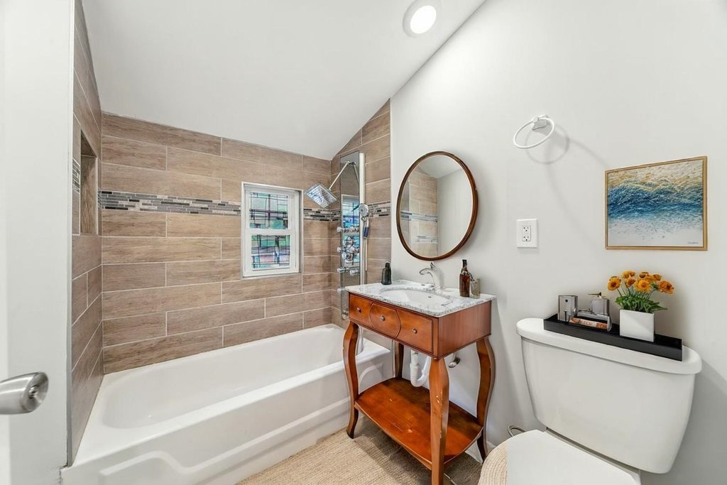 652 W 81st Street, Chicago, IL 60620