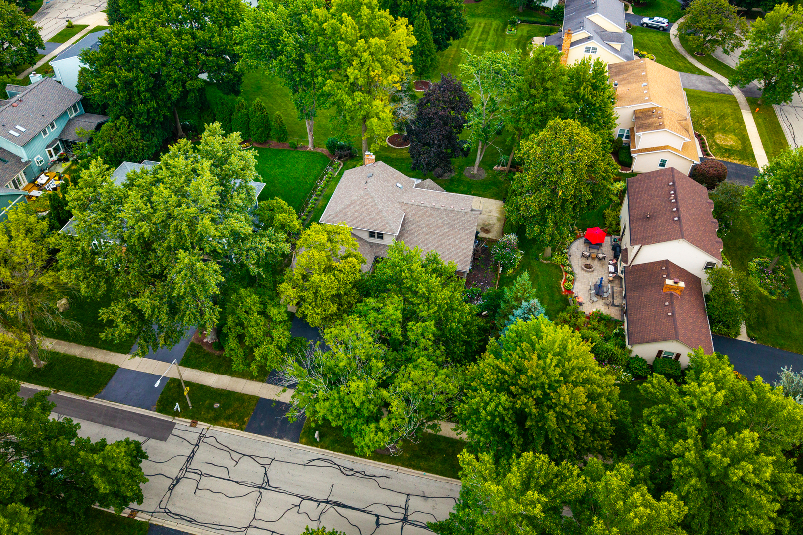 1012 Williamsburg Drive, Naperville, IL 60540