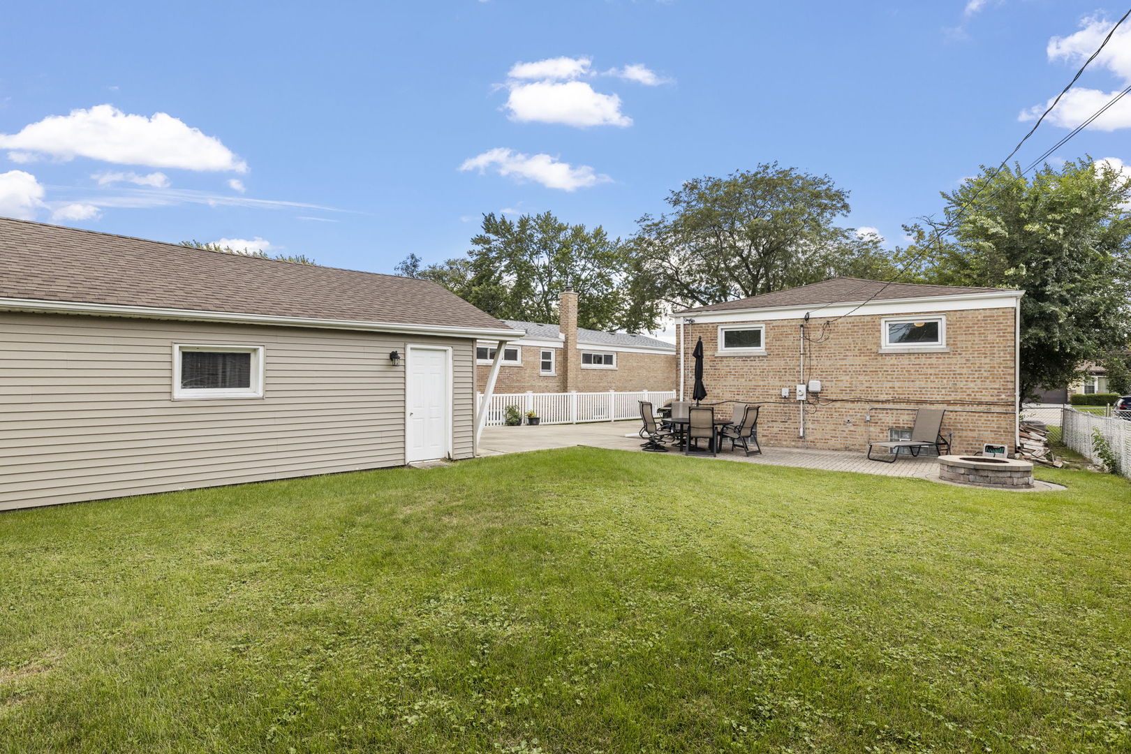4858 Wick Drive, Oak Lawn, IL 60453