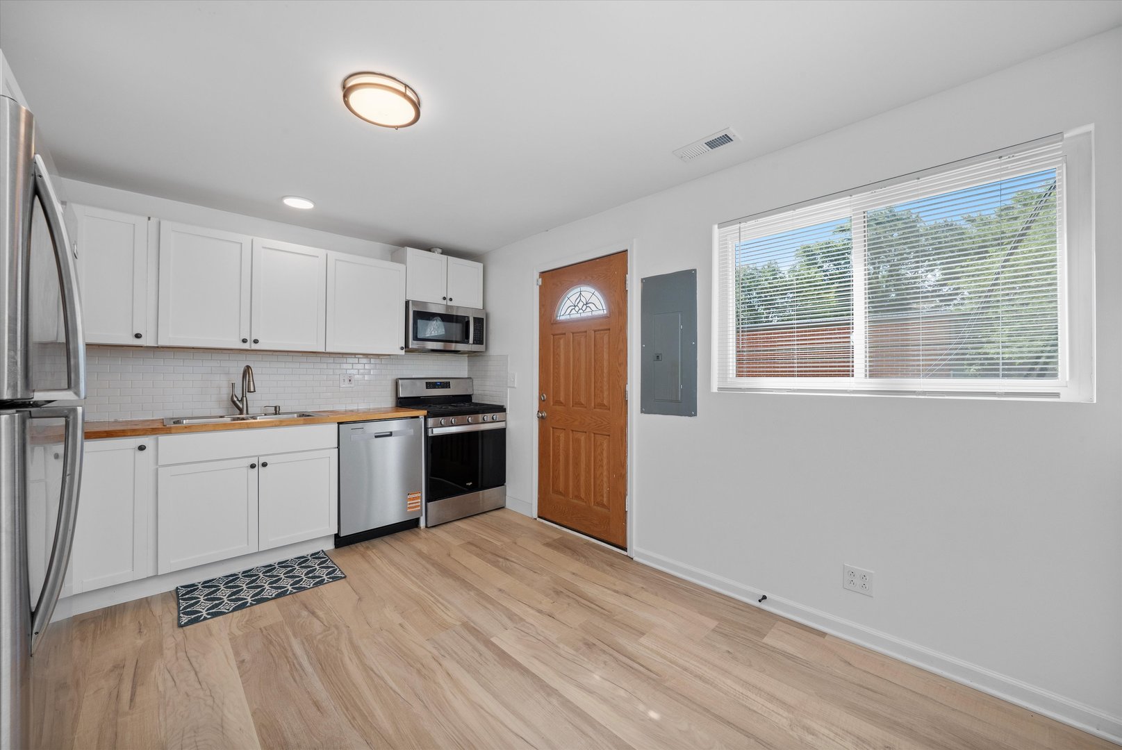 14732 Turner Avenue #D, Midlothian, IL 60445