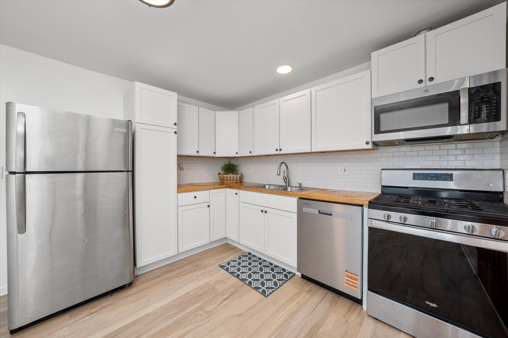 14732 Turner Avenue #D, Midlothian, IL 60445