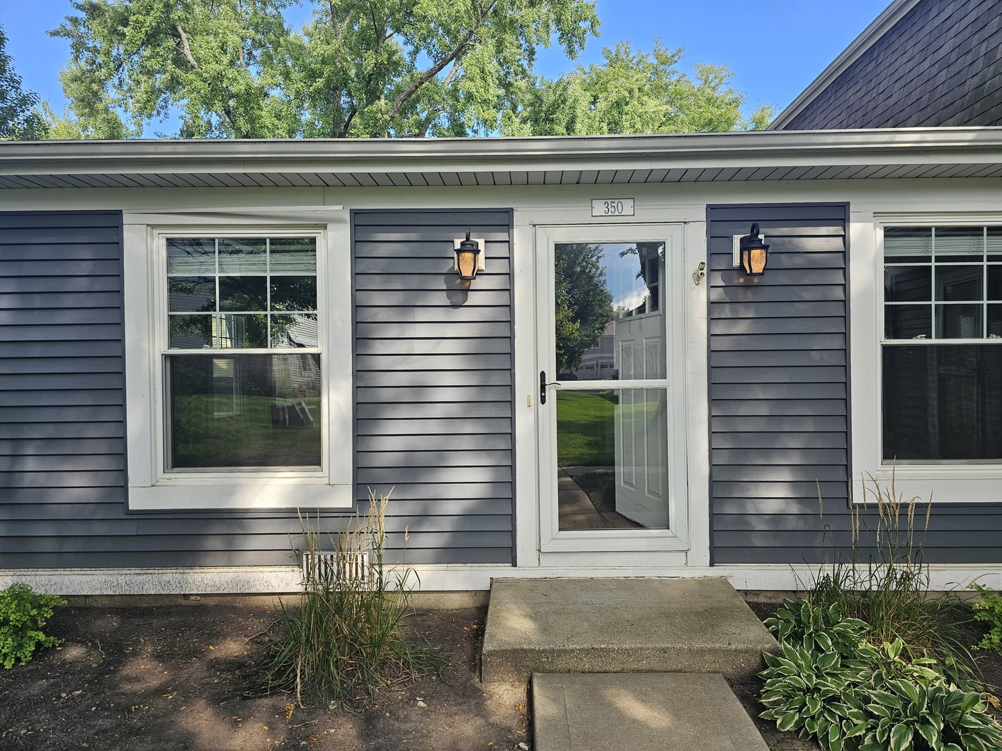 350 Meadow Court #350, Vernon Hills, IL 60061