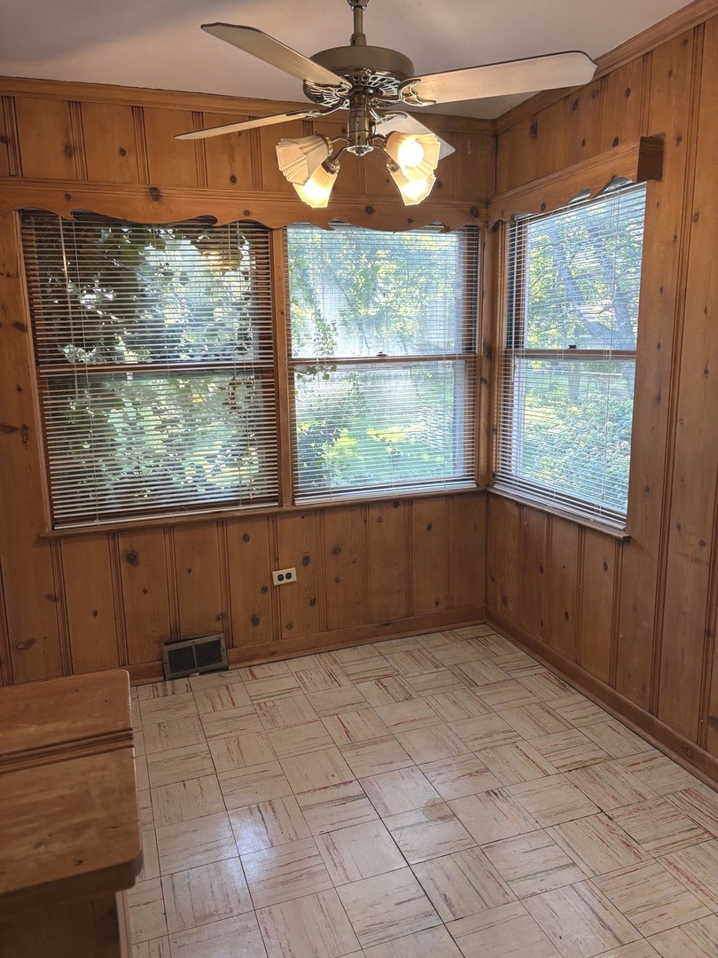 1411 Robinhood Lane, La Grange Park, IL 60526