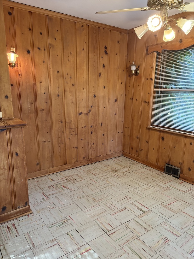1411 Robinhood Lane, La Grange Park, IL 60526