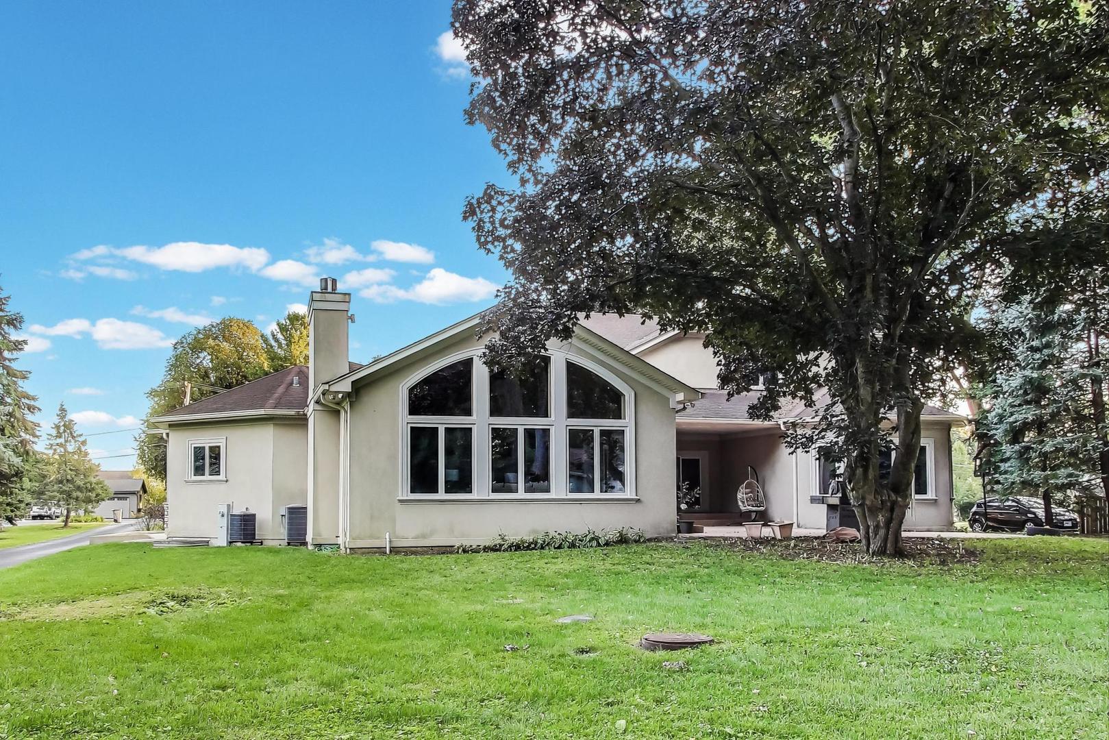 650 W Echo Lane, Palatine, IL 60067