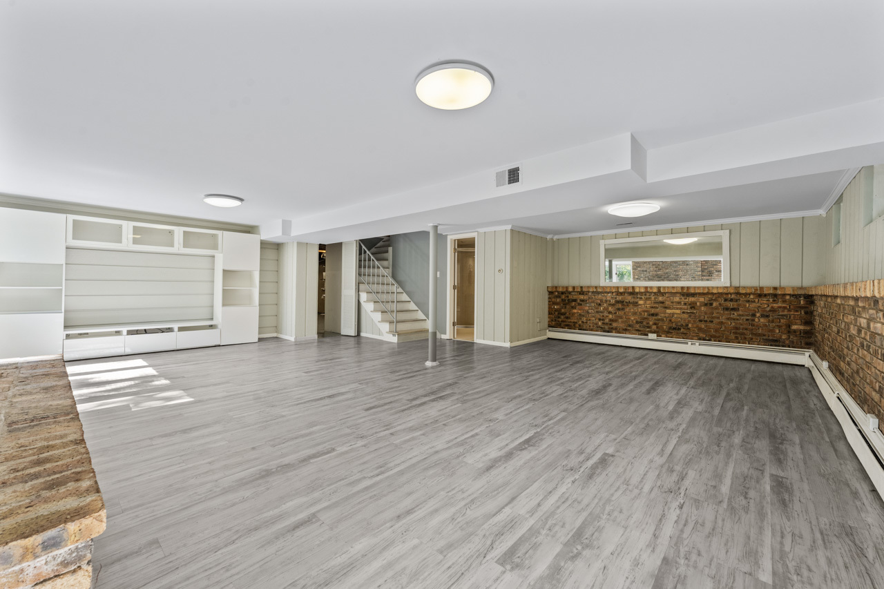 7N949 Stevens Road, St. Charles, IL 60175