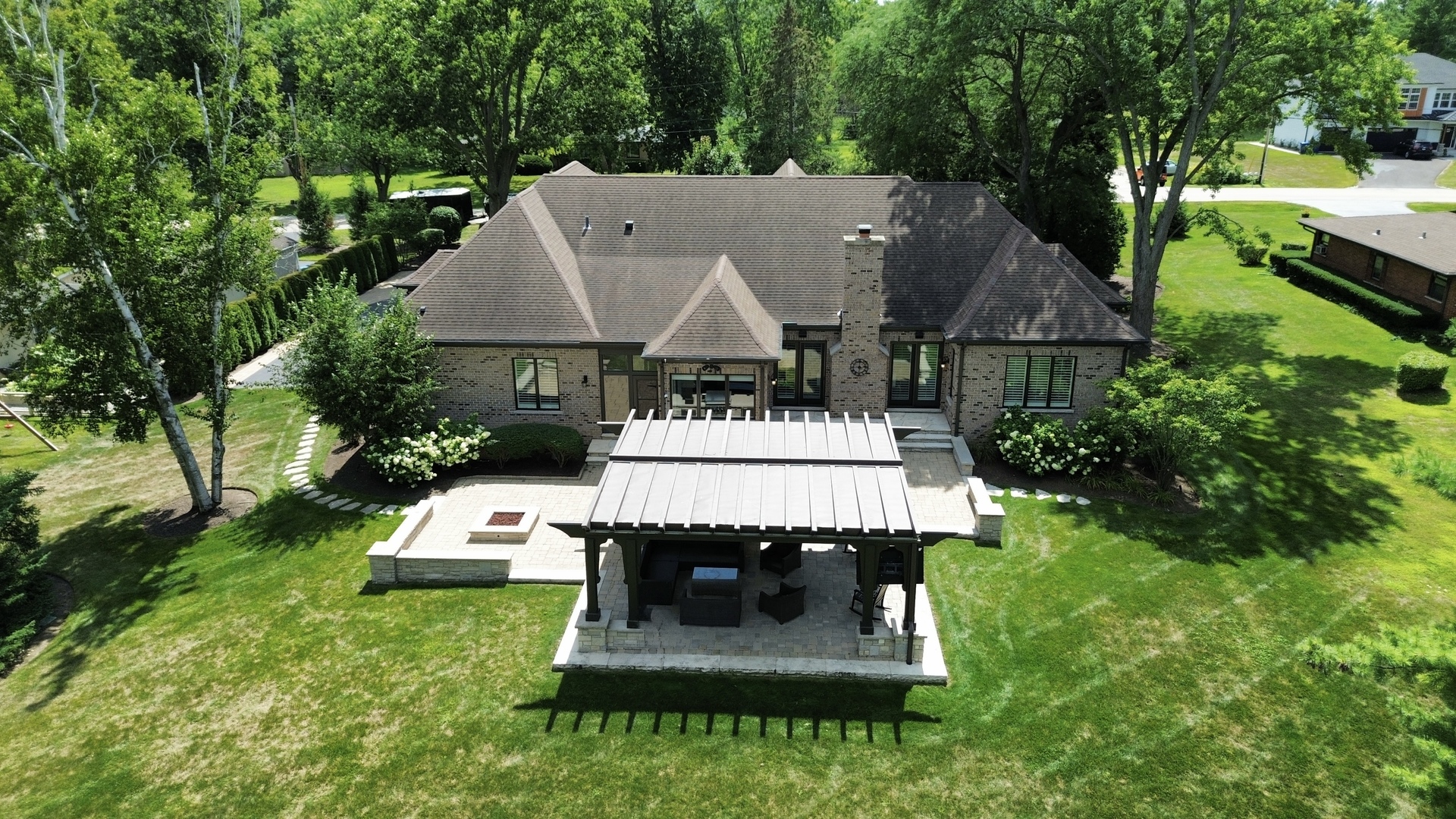 16197 W Woodbine Circle, Vernon Hills, IL 60061