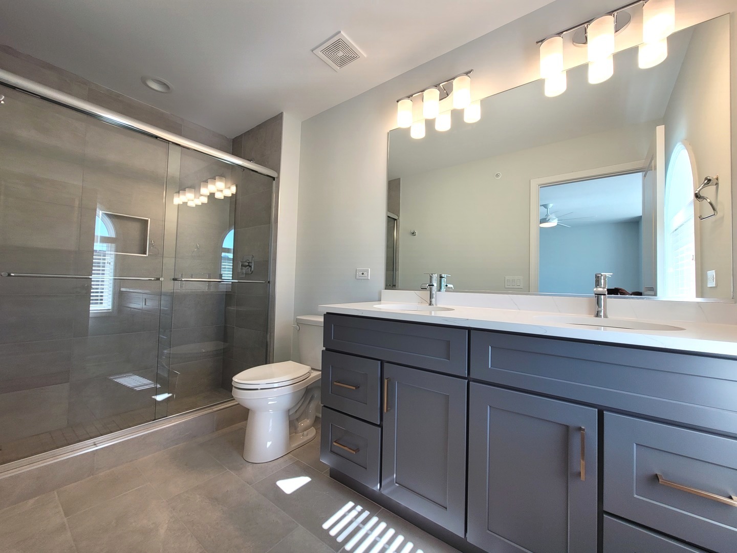 1257 Gateway Court, Northbrook, IL 60062