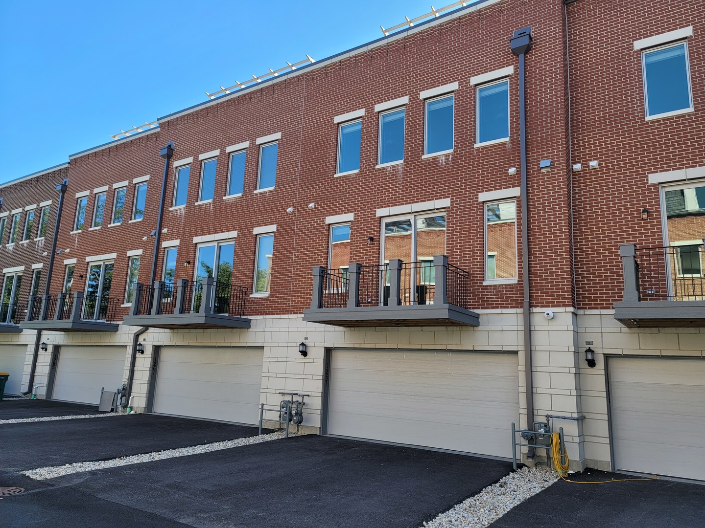 1257 Gateway Court, Northbrook, IL 60062
