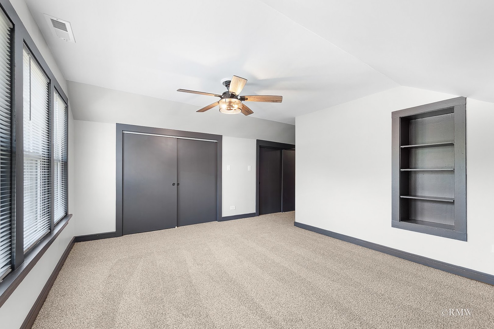 246 S Oak Street, Itasca, IL 60143