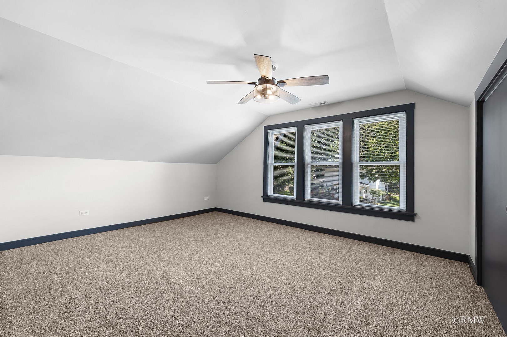 246 S Oak Street, Itasca, IL 60143