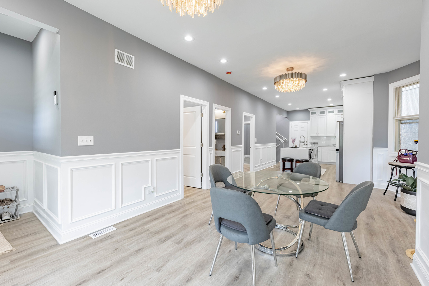 7335 S Greenwood Avenue, Chicago, IL 60619