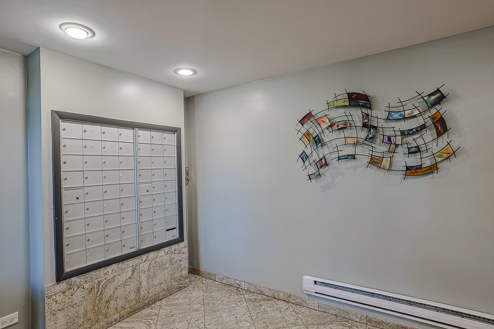 500 W Huntington Commons Road #147, Mount Prospect, IL 60056
