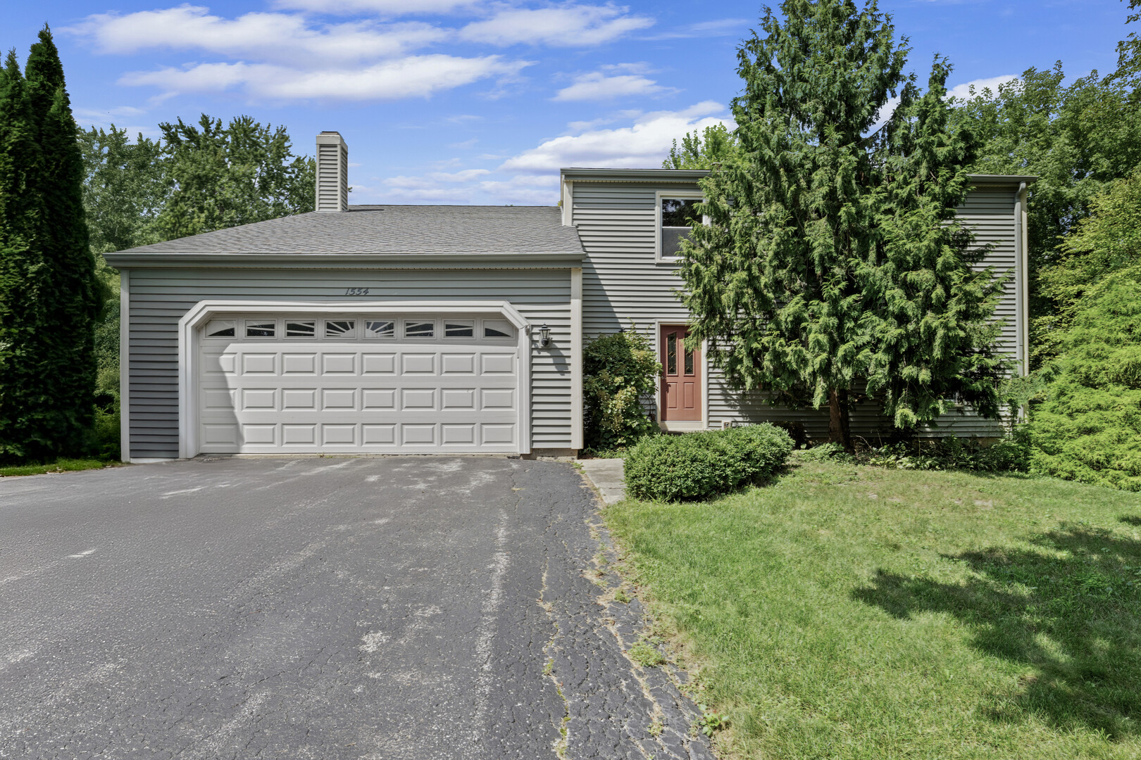 1554 Deer Run, Gurnee, IL 60031