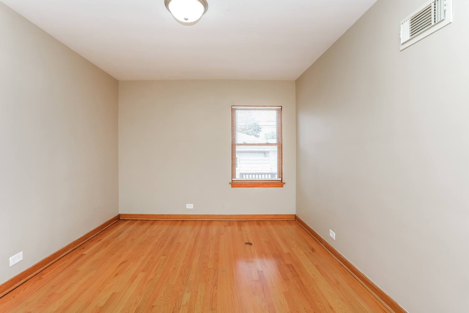 9006 W 22nd Place, North Riverside, IL 60546