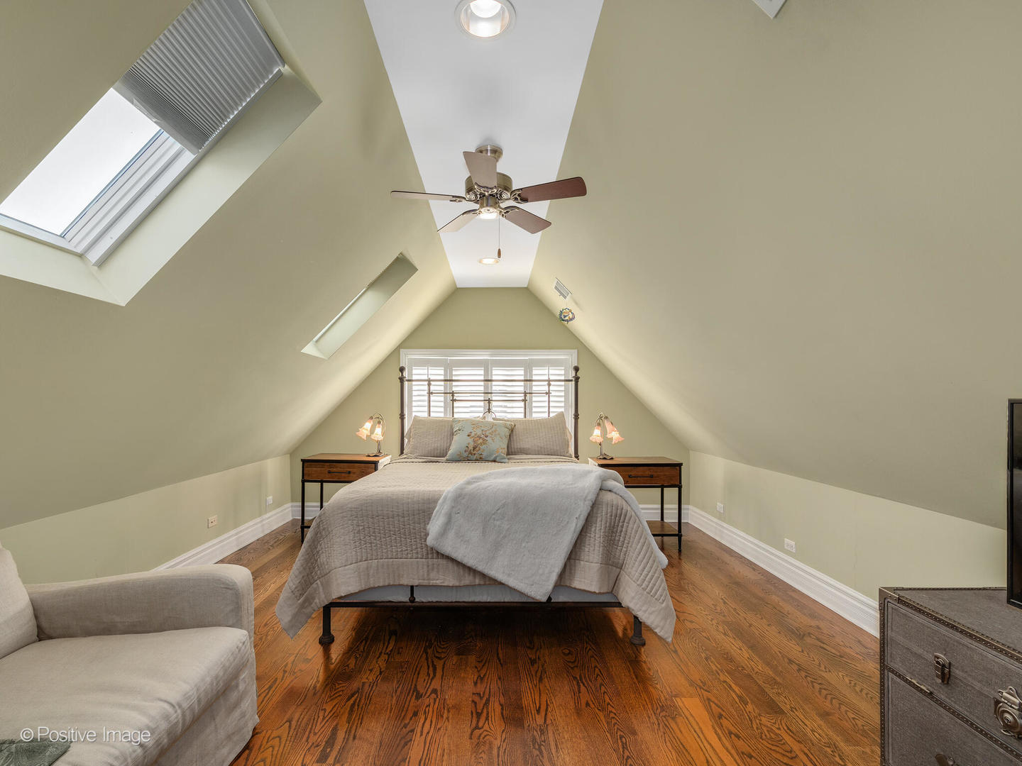 54 N Ashland Avenue, La Grange, IL 60525